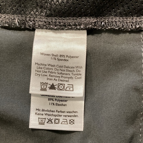 Eddie Bauer Hiking Cargo Shorts - Picture 6 of 6